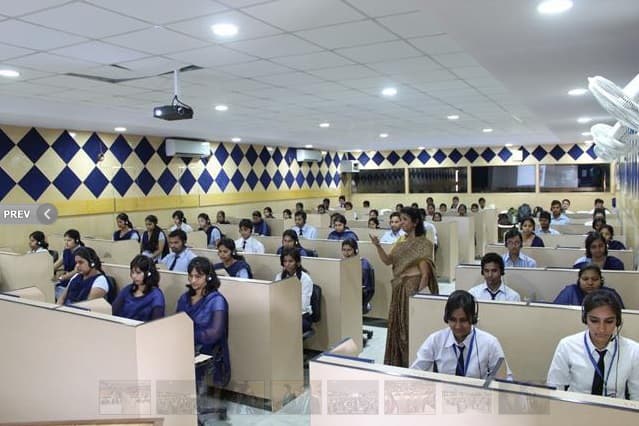 Teerthanker Mahaveer University, College of Pharmacy Moradabad Campus photo 5